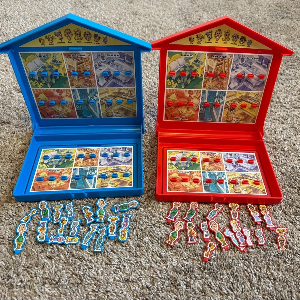 Guess Where? Vintage 2004 Guessing Board Game COMPLETE 2 Players ONE BROKEN PART